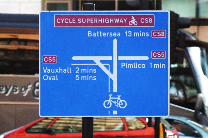 london cycle route sign in mins